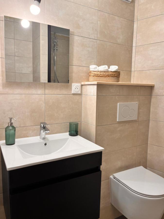 Appartement 2 chambres avec parking Pontarlier Extérieur photo